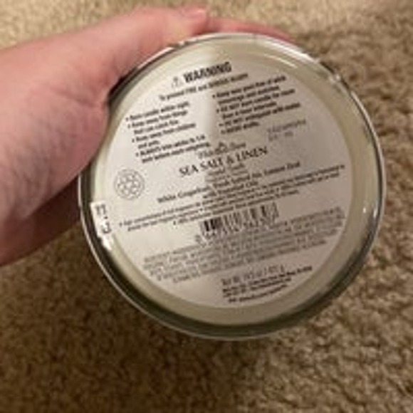 Bath and‎ Body Works Candle white barn sea salt and linen - Picture 3 of 3